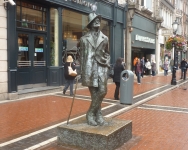 Памятник Джойсу в Дублине