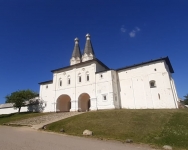 Ферапонтов монастырь. Ворота